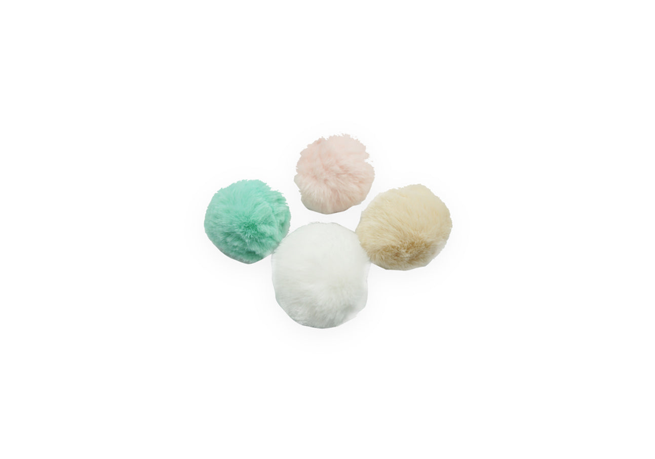 BOLA DE PELUSA 4.5CM POR UNIDAD.